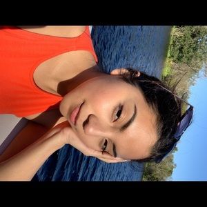 Meet your Posher, Daniela